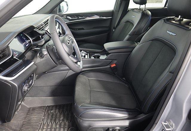 new 2025 Jeep Grand Cherokee 4xe car, priced at $40,995