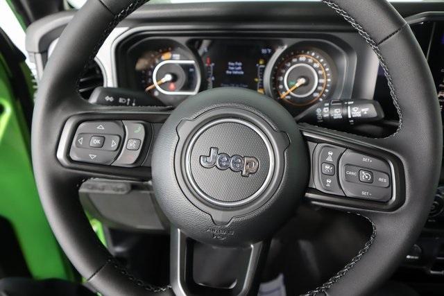 new 2025 Jeep Wrangler car, priced at $45,103