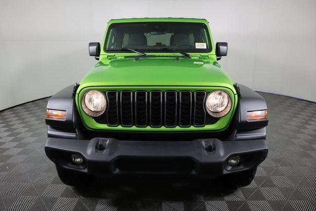 new 2025 Jeep Wrangler car, priced at $45,103