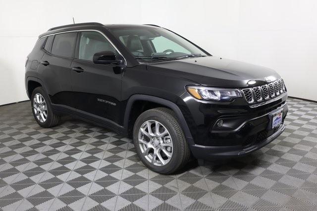 new 2024 Jeep Compass car, priced at $32,195