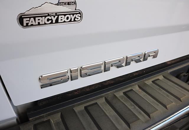 used 2015 GMC Sierra 1500 car, priced at $21,995