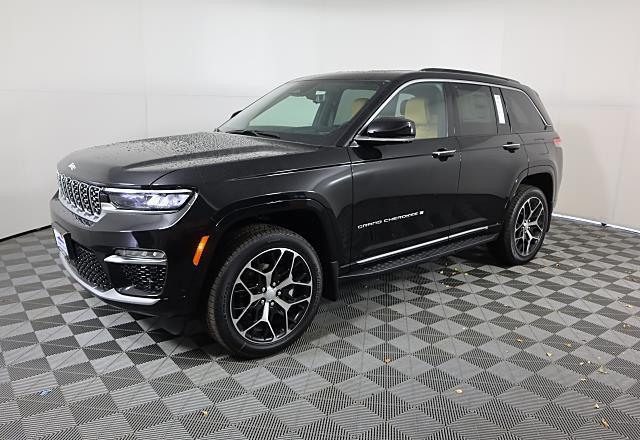 new 2025 Jeep Grand Cherokee car, priced at $69,234