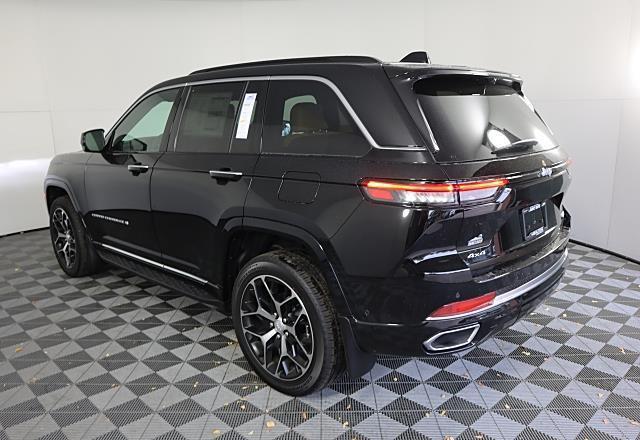 new 2025 Jeep Grand Cherokee car, priced at $69,234