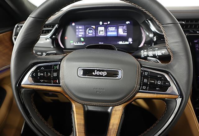 new 2025 Jeep Grand Cherokee car, priced at $69,234