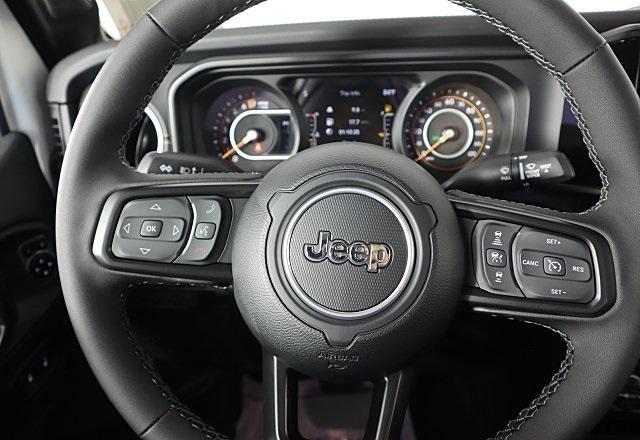 new 2025 Jeep Gladiator car, priced at $42,995