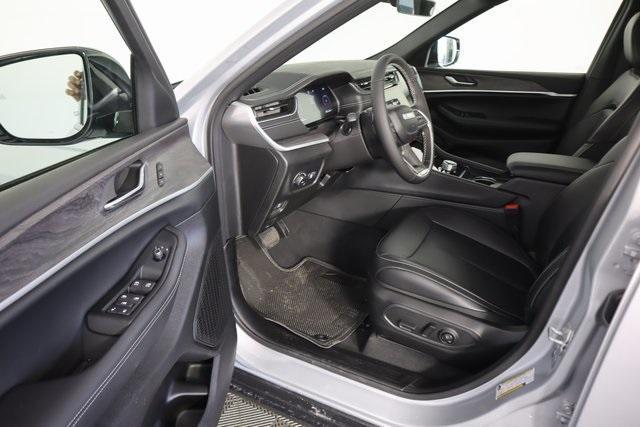 new 2025 Jeep Grand Cherokee L car, priced at $48,863