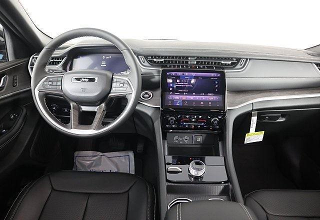 new 2025 Jeep Grand Cherokee car, priced at $47,509