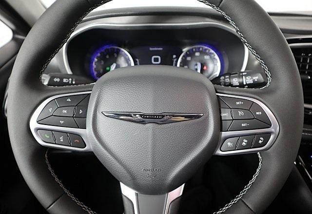 new 2025 Chrysler Pacifica car, priced at $43,046