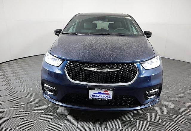 new 2025 Chrysler Pacifica car, priced at $43,046