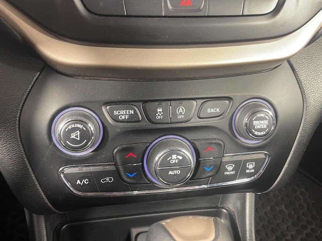 used 2015 Jeep Cherokee car, priced at $12,695