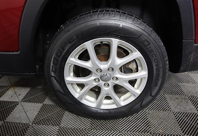 used 2015 Jeep Cherokee car, priced at $12,695