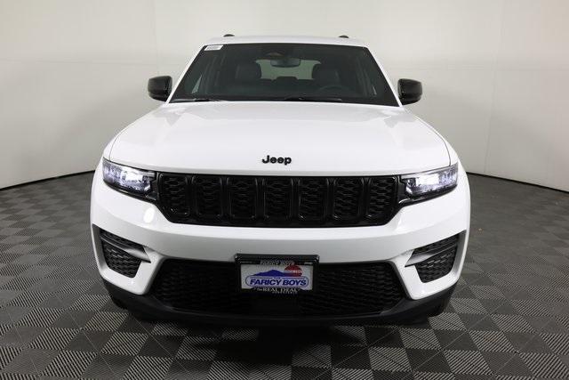 new 2024 Jeep Grand Cherokee car, priced at $39,995