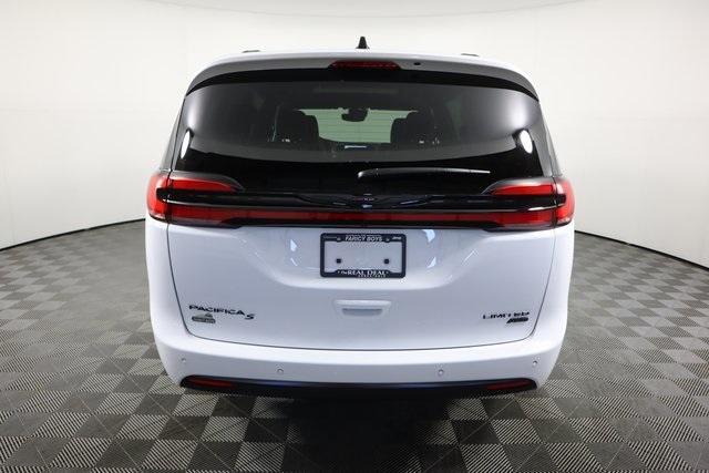 new 2024 Chrysler Pacifica car, priced at $55,180
