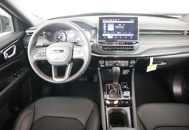 new 2025 Jeep Compass car, priced at $30,295