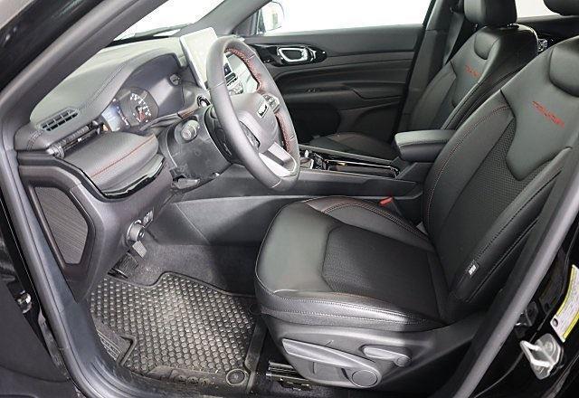 new 2025 Jeep Compass car, priced at $30,295
