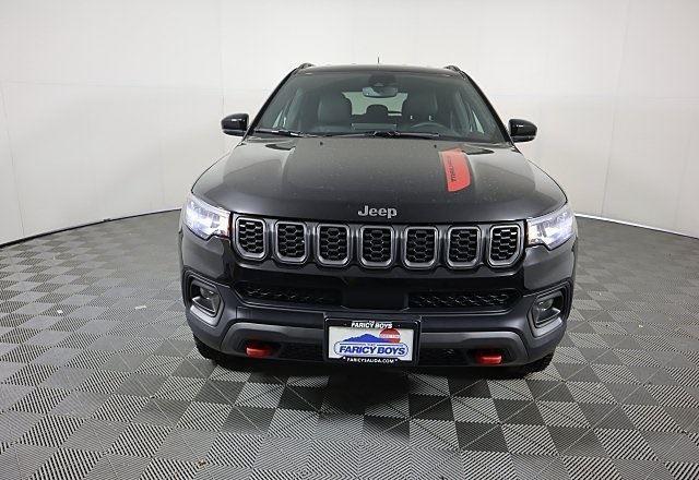 new 2025 Jeep Compass car, priced at $30,295