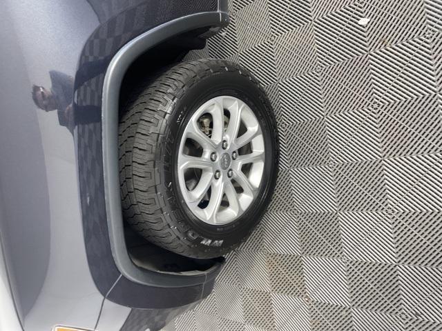 used 2016 Jeep Grand Cherokee car, priced at $17,595