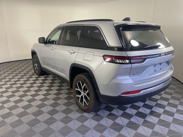 used 2025 Jeep Grand Cherokee car