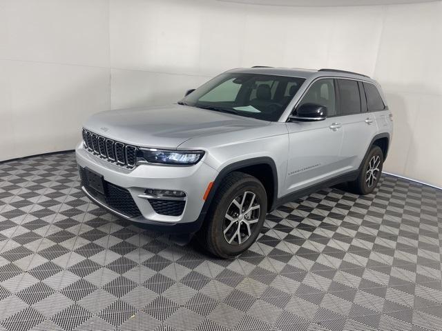 used 2025 Jeep Grand Cherokee car