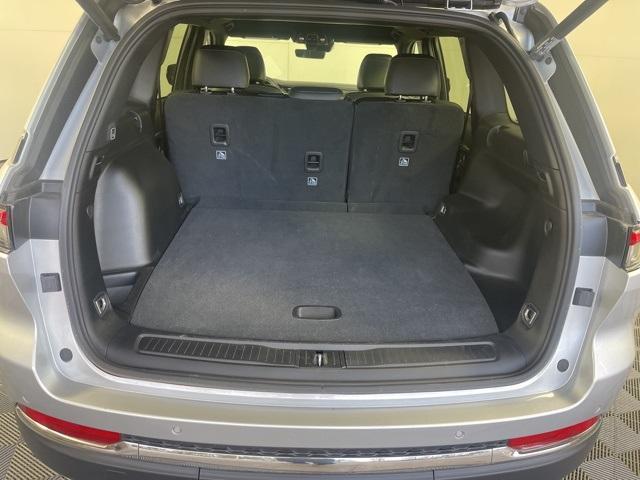 used 2025 Jeep Grand Cherokee car