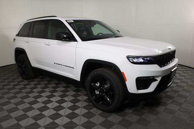 new 2024 Jeep Grand Cherokee car, priced at $49,183