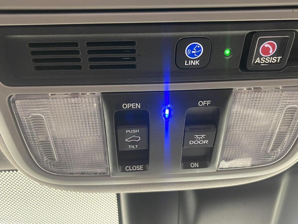 used 2018 Honda Odyssey car, priced at $17,995