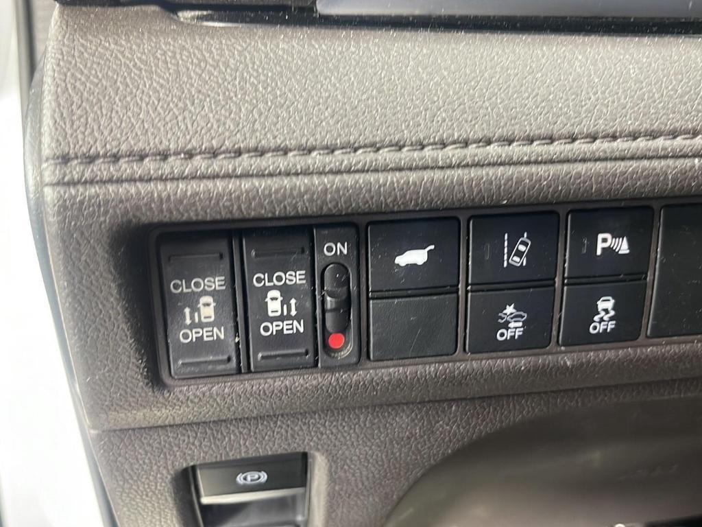 used 2018 Honda Odyssey car, priced at $17,995