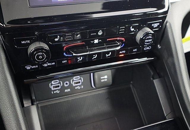 new 2025 Jeep Grand Cherokee car, priced at $44,652