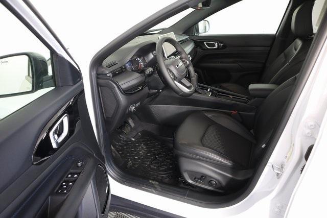 new 2025 Jeep Compass car, priced at $35,033