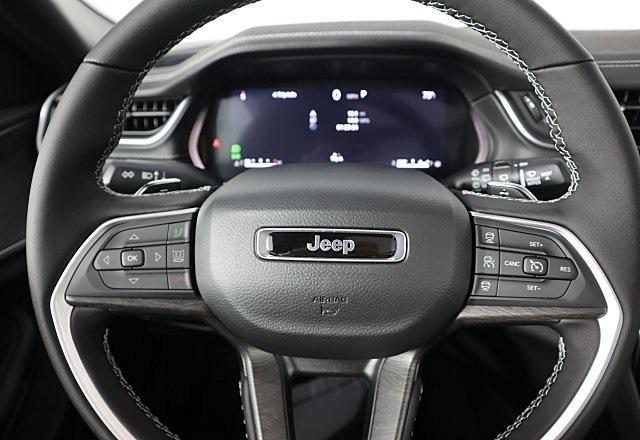 new 2025 Jeep Grand Cherokee car, priced at $50,627