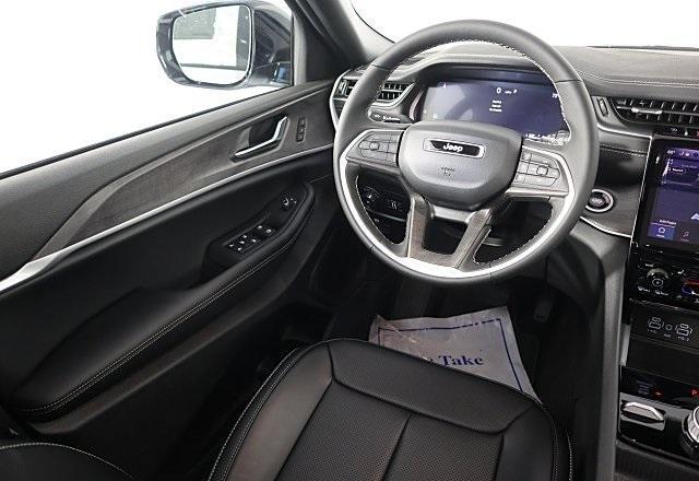 new 2025 Jeep Grand Cherokee car, priced at $50,627