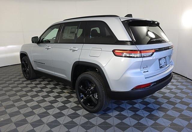 new 2025 Jeep Grand Cherokee car, priced at $50,627