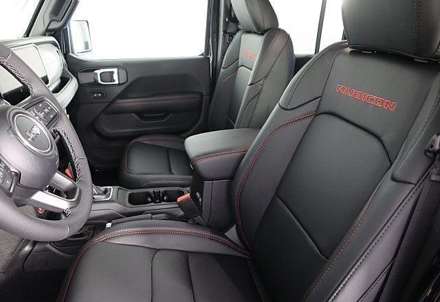 new 2025 Jeep Wrangler car, priced at $59,074