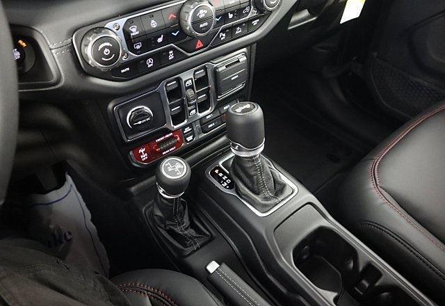 new 2025 Jeep Wrangler car, priced at $59,074