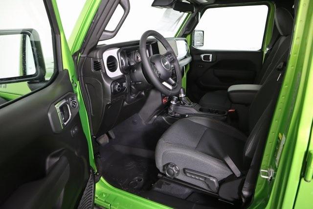 new 2025 Jeep Wrangler car, priced at $55,995