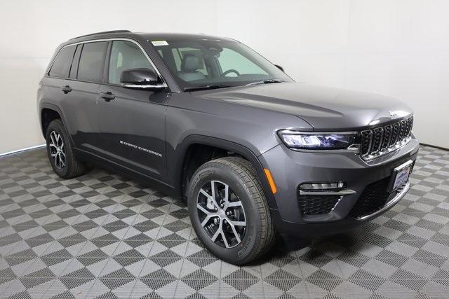 new 2025 Jeep Grand Cherokee car, priced at $42,903