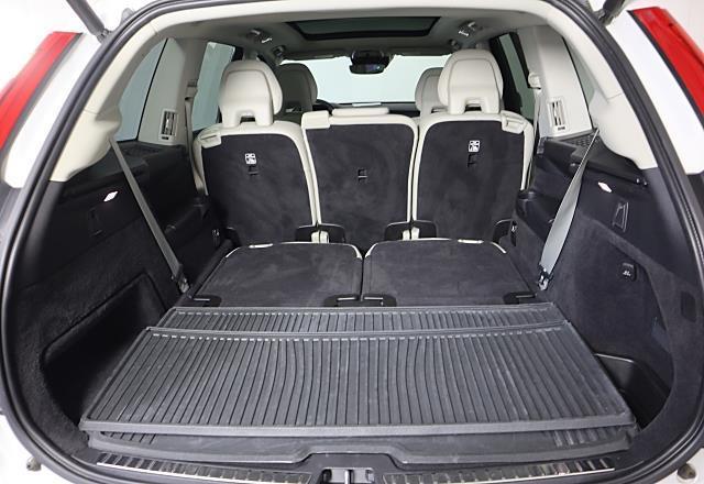 used 2020 Volvo XC90 car, priced at $25,995