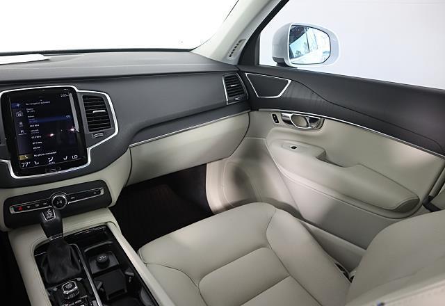 used 2020 Volvo XC90 car, priced at $25,995