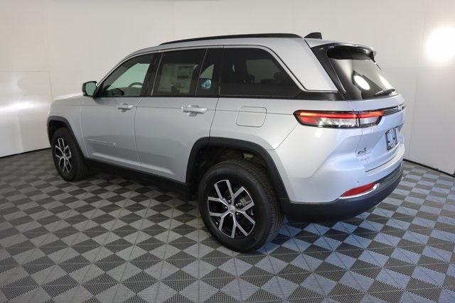 new 2025 Jeep Grand Cherokee car, priced at $41,915