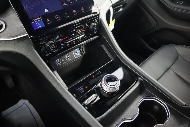 new 2025 Jeep Grand Cherokee car, priced at $41,915