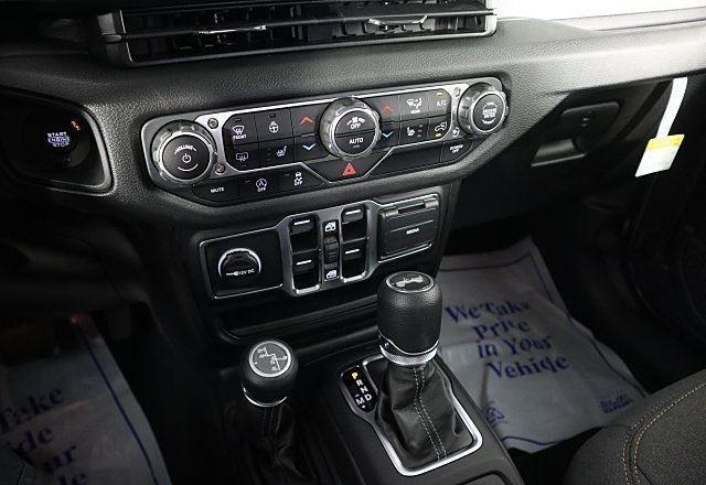 new 2025 Jeep Wrangler car, priced at $40,995