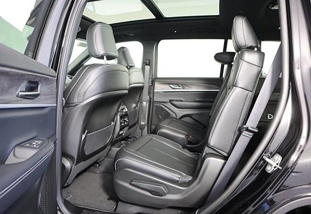 new 2025 Jeep Grand Cherokee L car, priced at $49,532