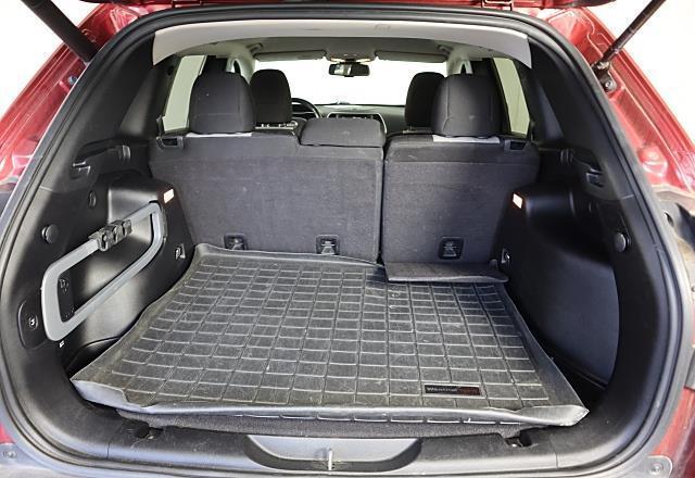 used 2014 Jeep Cherokee car, priced at $10,495