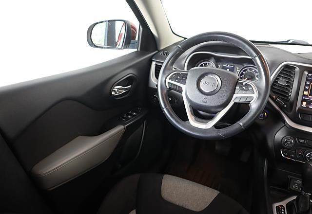 used 2014 Jeep Cherokee car, priced at $10,495