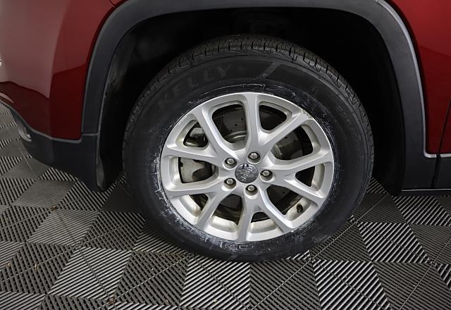 used 2014 Jeep Cherokee car, priced at $10,495