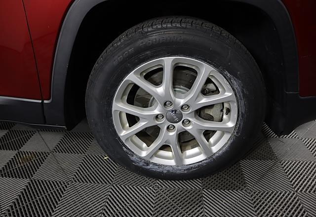 used 2014 Jeep Cherokee car, priced at $10,495