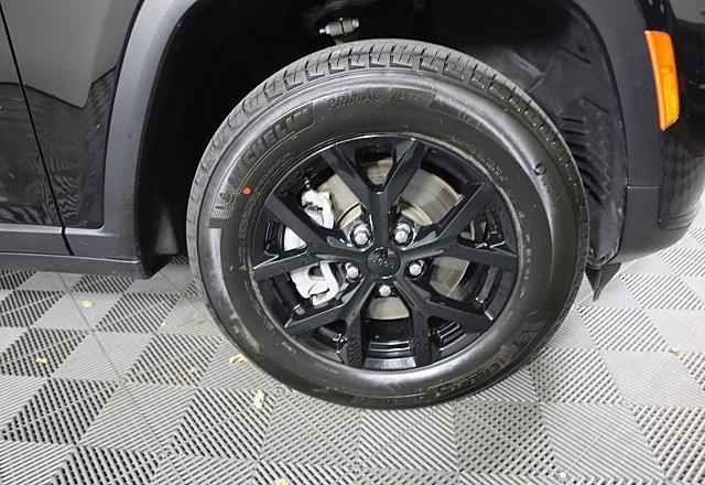 used 2022 Jeep Grand Cherokee L car, priced at $28,995