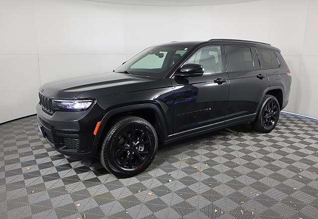 used 2022 Jeep Grand Cherokee L car, priced at $28,995