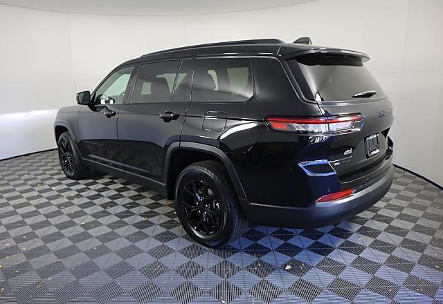 used 2022 Jeep Grand Cherokee L car, priced at $28,995