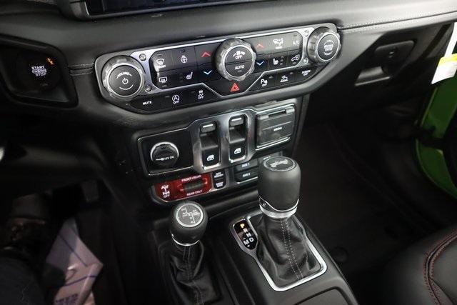 new 2025 Jeep Wrangler car, priced at $59,178